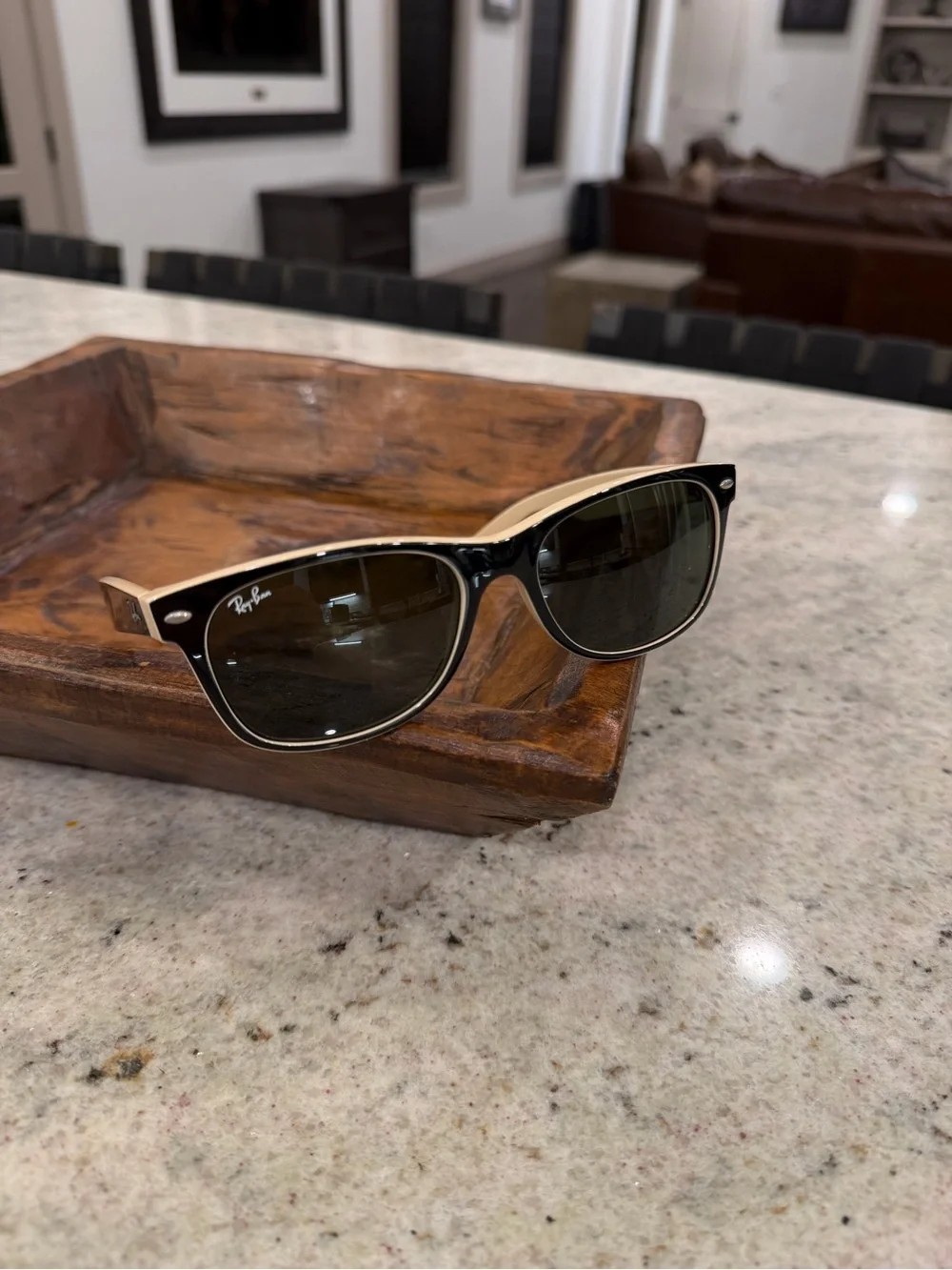 RAY-BAN 0RB2132 NEW WAYFARER